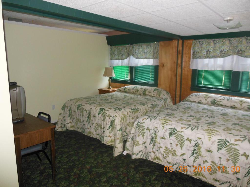 Evergreen Motel - image 4