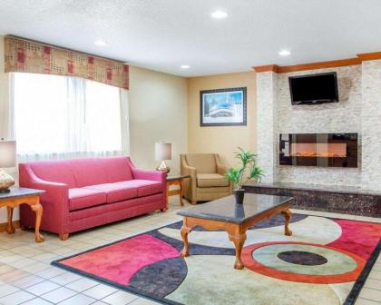 Quality Inn Ottawa near Starved Rock State Park - image 11