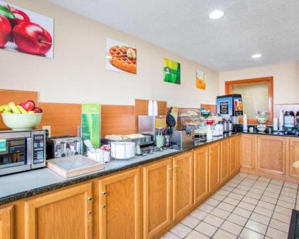 Quality Inn Ottawa near Starved Rock State Park - image 12