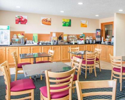 Quality Inn Ottawa near Starved Rock State Park - image 4