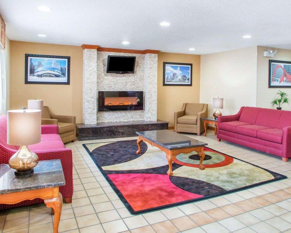 Quality Inn Ottawa near Starved Rock State Park - image 7