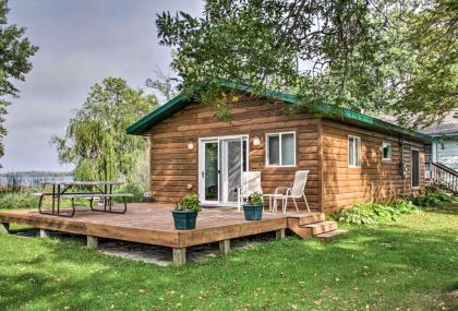 Lakefront Henning Cabin with Fantastic Lake Views!