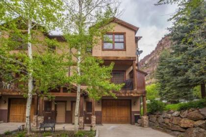 Elkhorn townhome 1939 Ouray Colorado