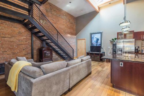 736 Main Street Loft - image 5