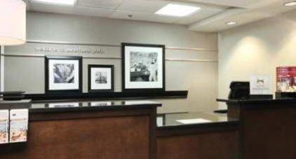 Hampton Inn Overland Park - image 15