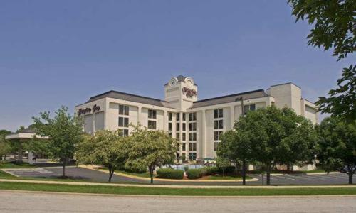 Hampton Inn Overland Park - image 2