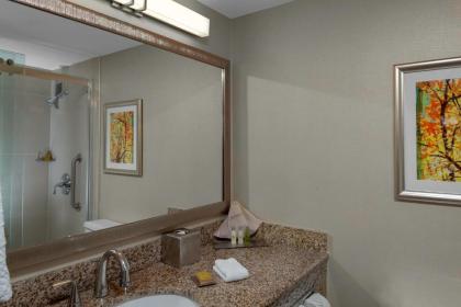 DoubleTree by Hilton Kansas City - Overland Park - image 10