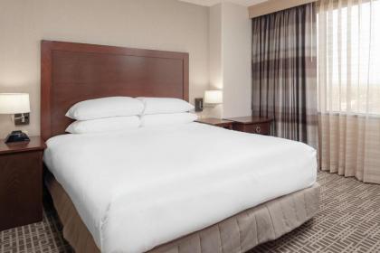 DoubleTree by Hilton Kansas City - Overland Park - image 12