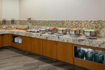 DoubleTree by Hilton Kansas City - Overland Park - image 3