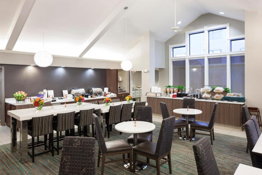 Residence Inn Kansas City Overland Park - image 3