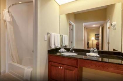 Homewood Suites by Hilton Kansas City/Overland Park - image 2