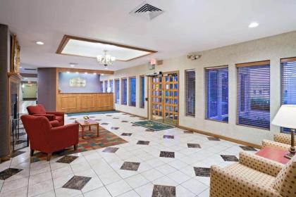 La Quinta by Wyndham Overland Park - image 12