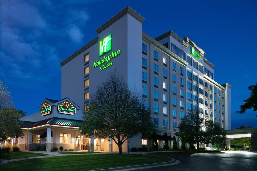 Holiday Inn Hotel & Suites Overland Park-West an IHG Hotel - image 4