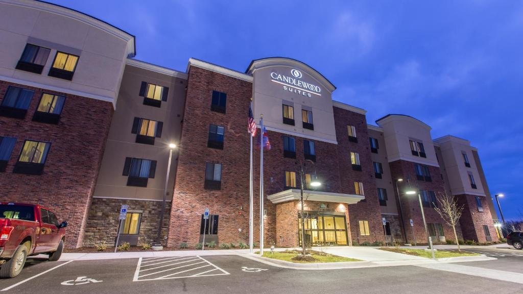 Candlewood Suites Overland Park W 135th St an IHG Hotel - main image