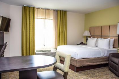 Candlewood Suites Overland Park W 135th St an IHG Hotel - image 11