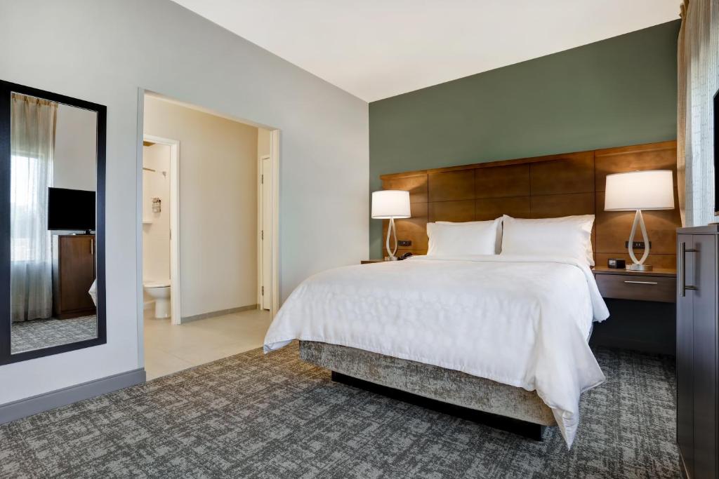 Staybridge Suites - Overland Park - Kansas City S an IHG Hotel - image 3