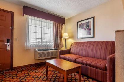 Quality Inn & Suites Owasso US-169 - image 10