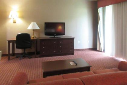 Quality Inn & Suites - image 2