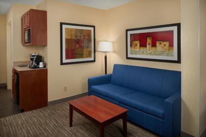 Holiday Inn Express Hotel & Suites Anniston/Oxford an IHG Hotel - image 5