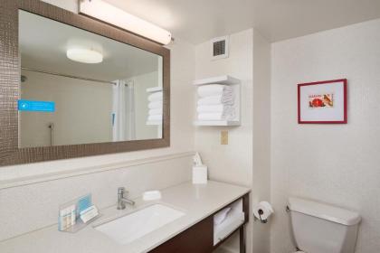 Hampton Inn & Suites Oxford-Anniston - image 2