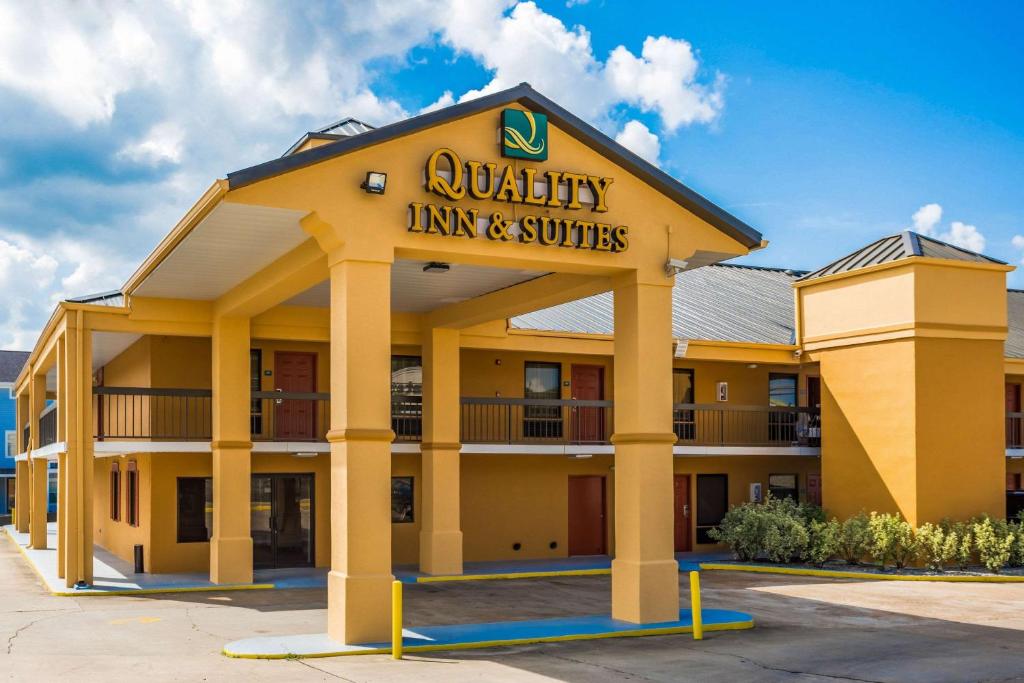 Quality Inn & Suites Oxford - main image