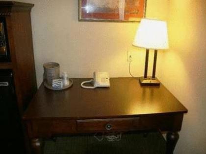 Hampton Inn Oxford/West - image 11