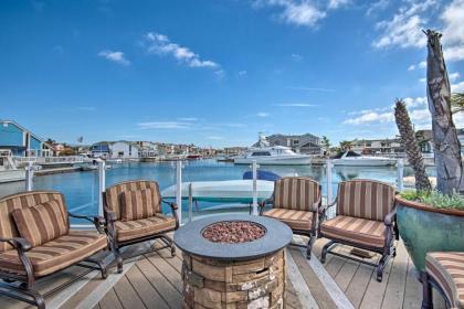 Luxurious Channel Island Harbor Home with Boat Dock! - image 11