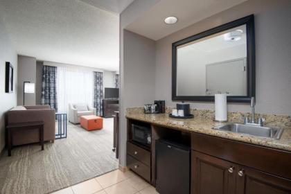 Hampton Inn & Suites National Harbor/Alexandria Area - image 8