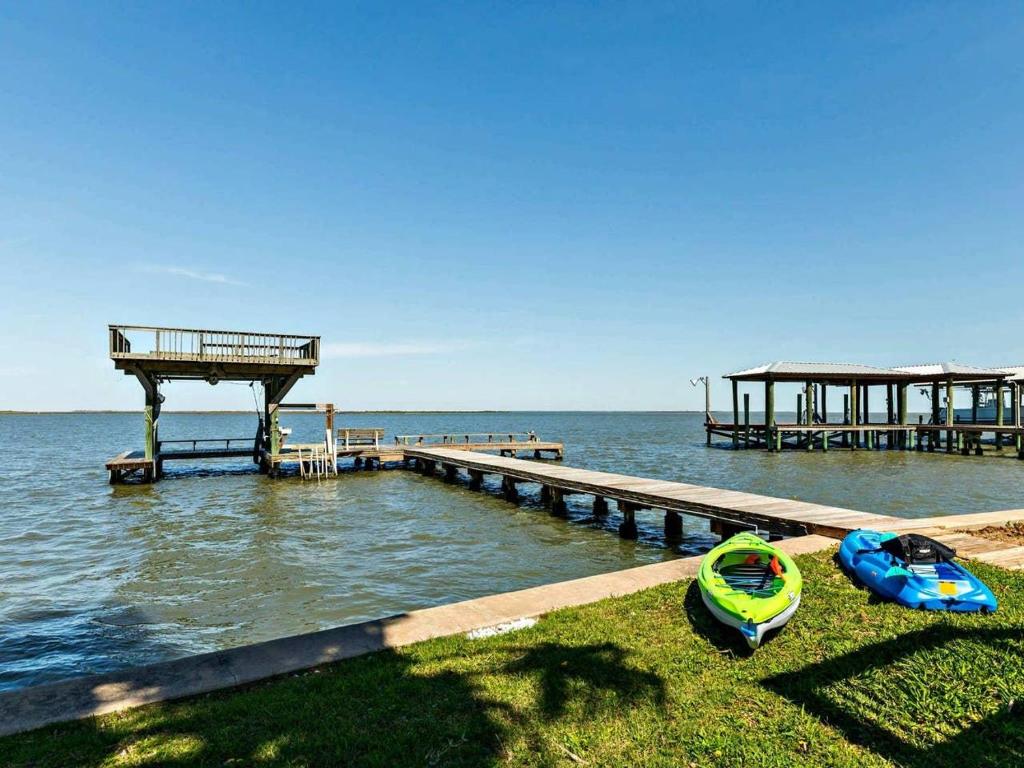 SeaTrout - Right on the BAY! Best Sunset View Great Fishing Spot! - image 6