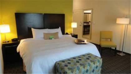 Hampton Inn Ozark - image 2