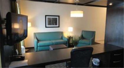 Hampton Inn Ozark - image 5