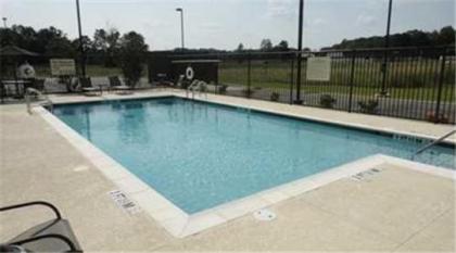 Hampton Inn Ozark - image 6