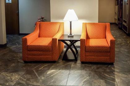 Quality Inn Ozark - image 7