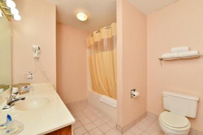 Americas Best Value Inn Ozark - image 11