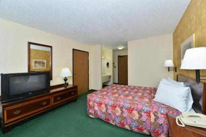 Americas Best Value Inn Ozark - image 12