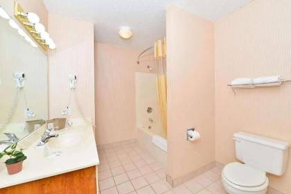 Americas Best Value Inn Ozark - image 8