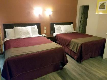 Americas Best Value Inn Ozona - image 4