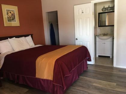 Americas Best Value Inn Ozona - image 7