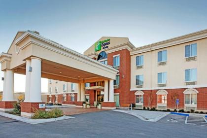 Holiday Inn Express & Suites Ozona an IHG Hotel - image 2