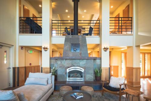 Inn at Cape Kiwanda - image 3