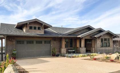 Eagle Loft luxury home with great views - image 10