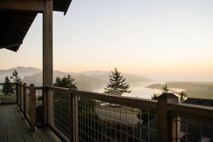 Eagle Loft luxury home with great views - image 12