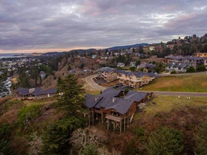 Pelican's Perch Ocean view luxury in Pacific City Oregon - image 10