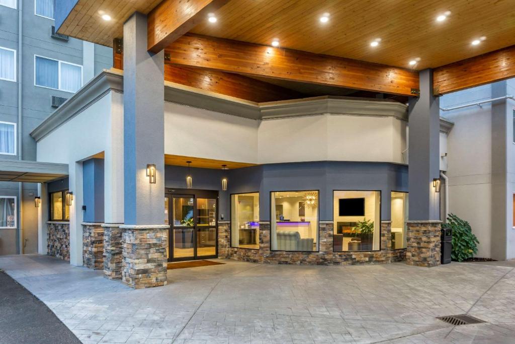 Comfort Inn & Suites Pacific – Auburn - main image