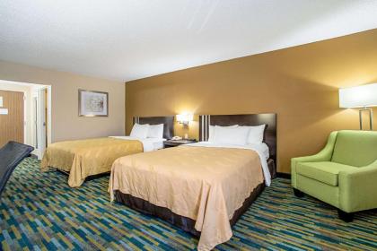 Quality Inn Near Six Flags St. Louis - image 12