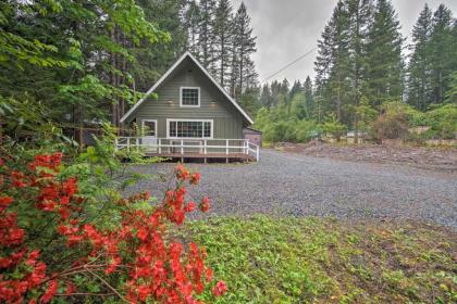 Packwood A Frame with Hot tub By mt Rainier Packwood