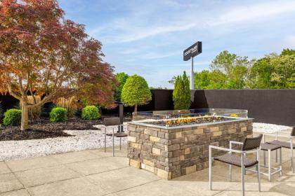 Courtyard Paducah West - image 9