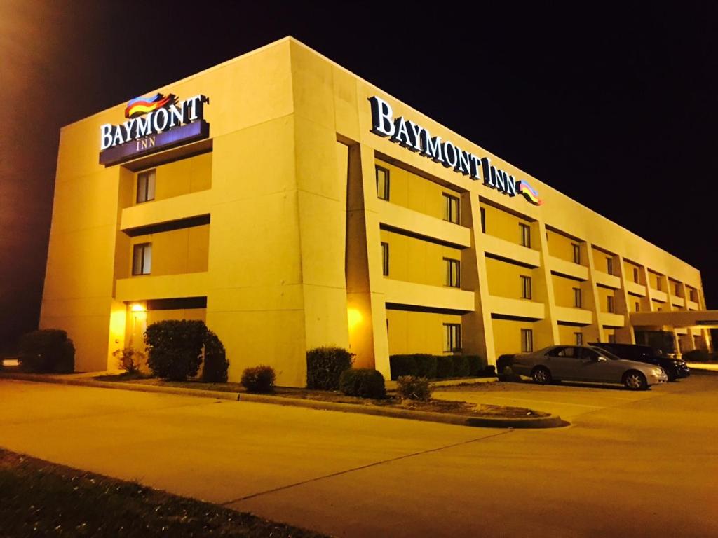 Baymont by Wyndham Paducah - main image