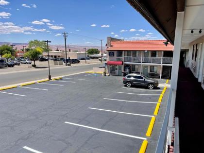 Antelope Canyon Inn - image 11