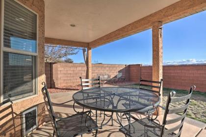 Family-Friendly Retreat Less Than 5 Miles to Lake Powell! - image 7